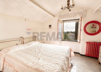 CAMERA MATRIMONIALE - Casa semi indipendente via fondiglie
 
56, Rosora - foto 17