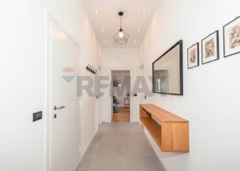 Hall / corridoio - Casa semi indipendente via fondiglie
 
56, Rosora - foto 4