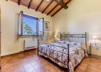 Camera / camera da letto - Agriturismo STRADA PROVINCIALE RIMININO KM 4, 200
 
108, Canino - foto 27