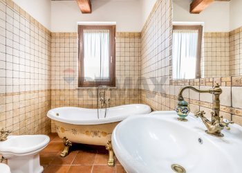 Bagno - Agriturismo STRADA PROVINCIALE RIMININO KM 4, 200
 
108, Canino - foto 44