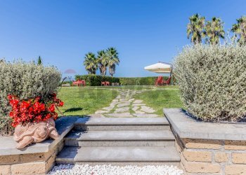 Giardino - Villa STRADA PROVINCIALE RIMININO KM 4, 200
 
108, Canino - foto 20