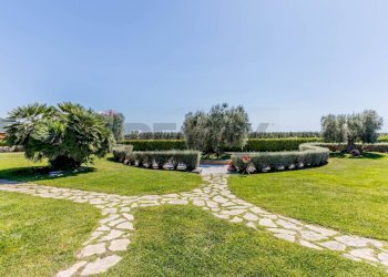 Giardino - Villa STRADA PROVINCIALE RIMININO KM 4, 200
 
108, Canino - foto 25