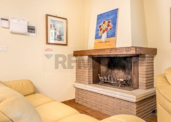 Soggiorno - Villa STRADA PROVINCIALE RIMININO KM 4, 200
 
108, Canino - foto 33