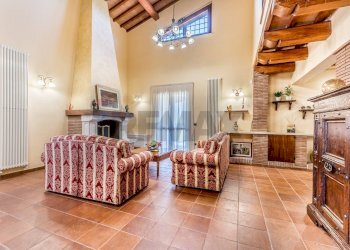 Soggiorno - Villa STRADA PROVINCIALE RIMININO KM 4, 200
 
108, Canino - foto 48