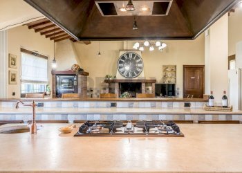 Soggiorno - Villa STRADA PROVINCIALE RIMININO KM 4, 200
 
108, Canino - foto 62