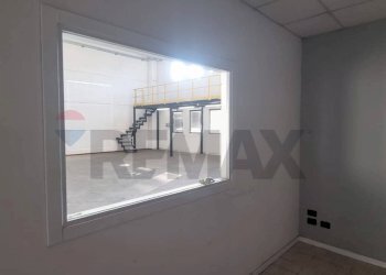 Stanza vuota - Capannone Perugia - foto 19