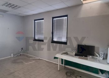 Stanza vuota - Capannone Perugia - foto 22