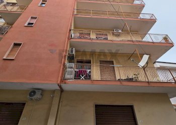 Edificio all\'aperto - Apartment Via Plutino
 
7, Cirò Marina - photo 12