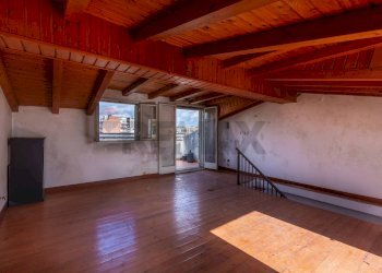 Stanza vuota - Trilocale Via Santa Maria Della Catena
 
112, Catania - foto 8