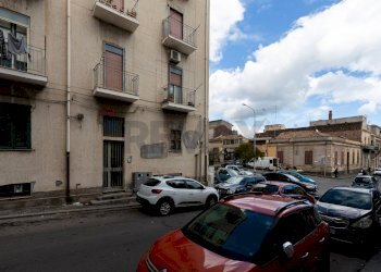 Edificio all\'aperto - Trilocale Via Santa Maria Della Catena
 
112, Catania - foto 17