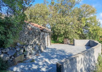 Casa all\'aperto - Terreno agricolo Strada Regionale Maraneve-Contrada Borriglione, Linguaglossa - foto 2