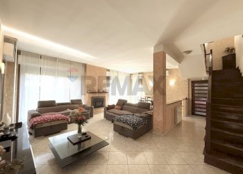 Soggiorno - Villa Arese - foto 7