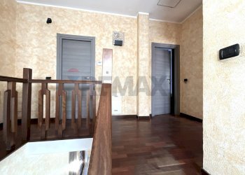 Scale - Villa Arese - foto 8