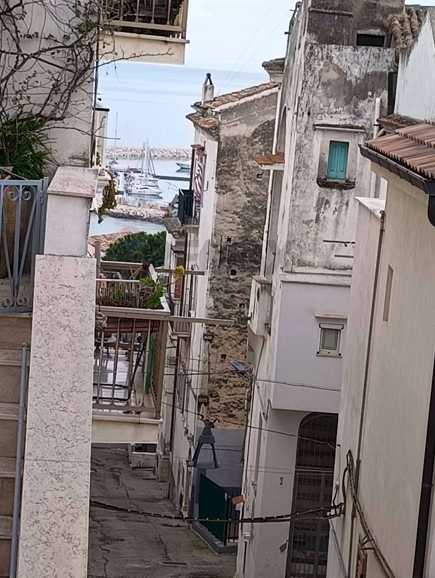 Edificio all\'aperto - Casa indipendente Largo Magenta
 
2/B, Rodi Garganico - foto 2