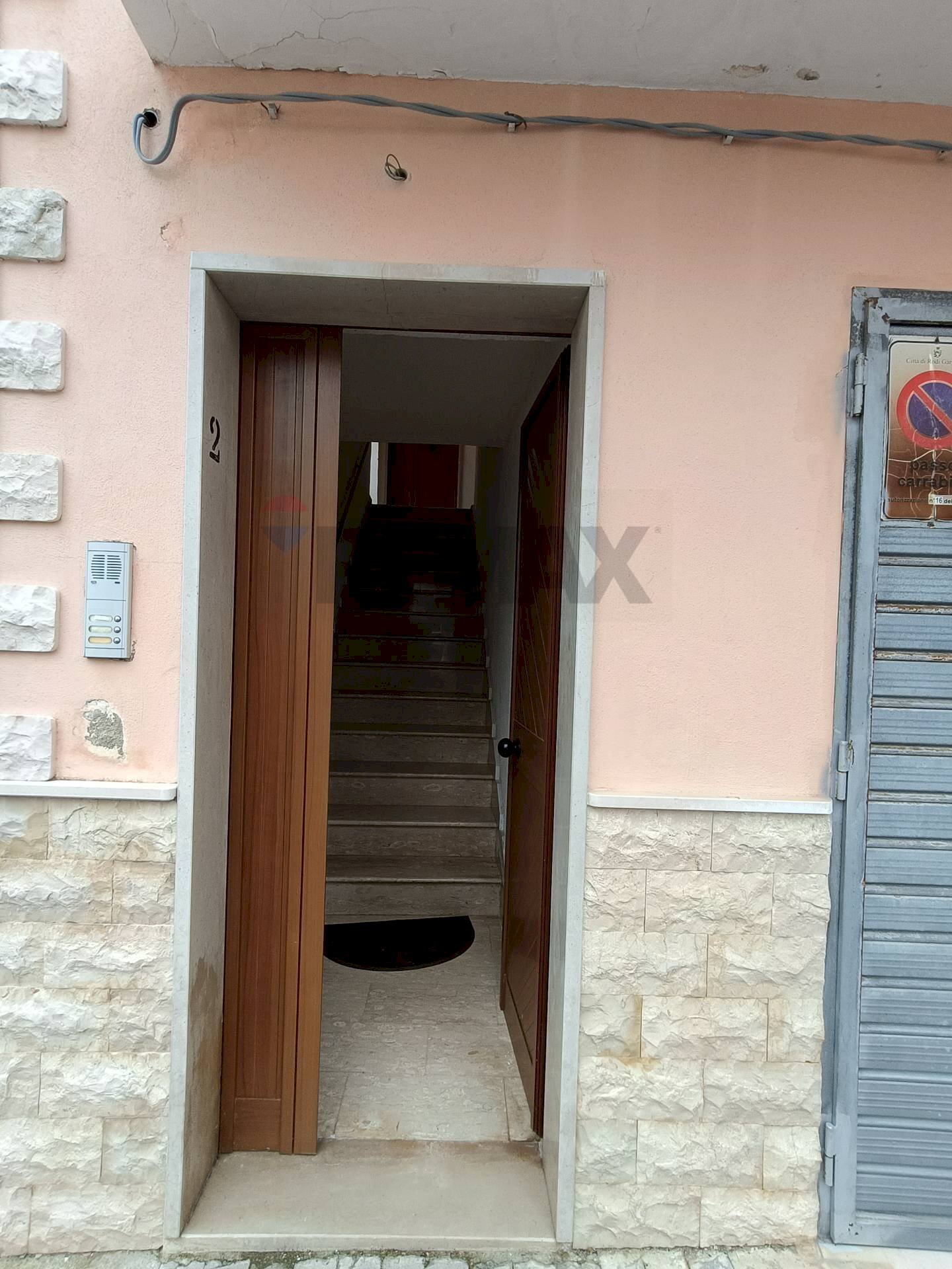 Scale - Casa indipendente Largo Magenta
 
2/B, Rodi Garganico - foto 3