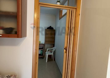 Hall / corridoio - Casa indipendente Largo Magenta
 
2/B, Rodi Garganico - foto 19