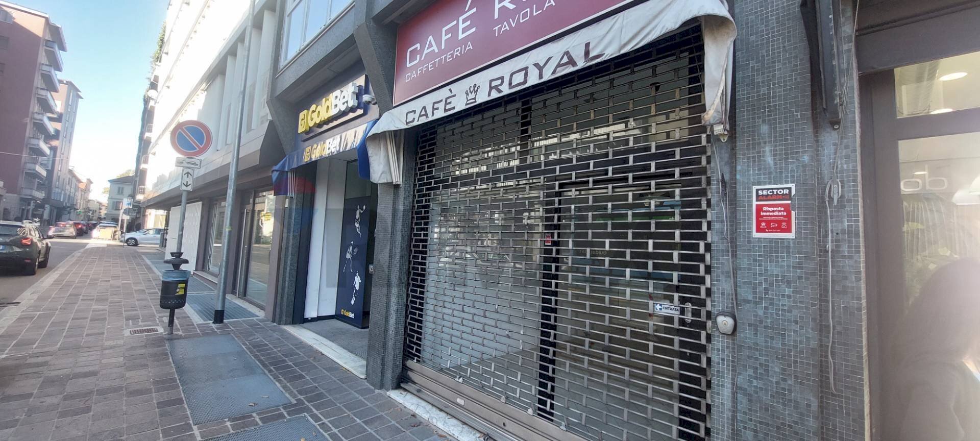 Edificio all\'aperto - Shop via manzoni
21, Monza - photo 2