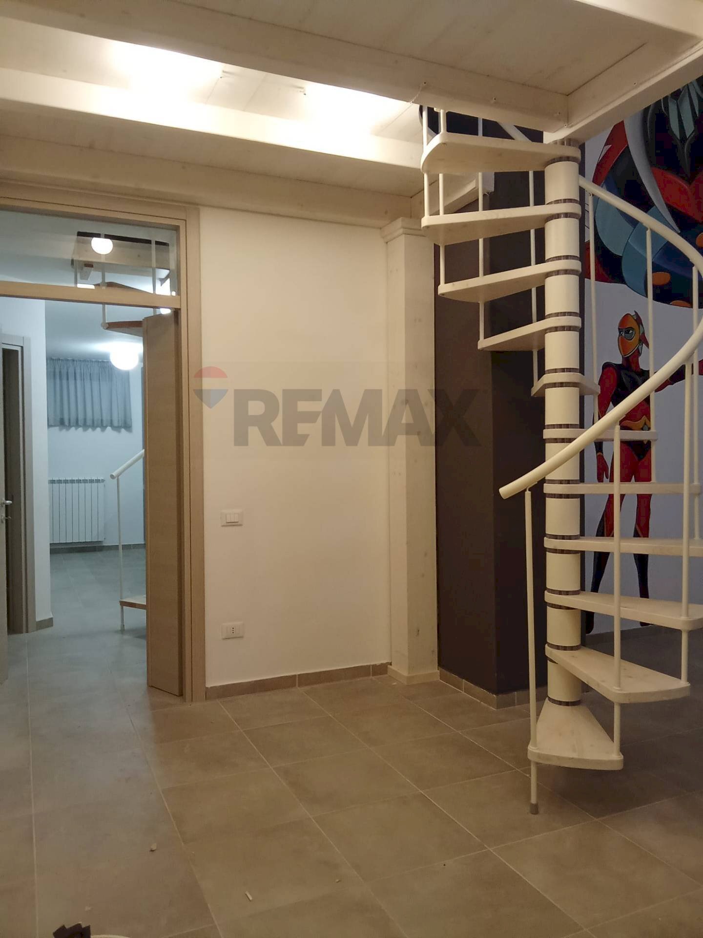 Scale - Four-room apartment Via Roma
157, L'Aquila - photo 3