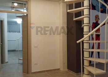 Scale - Four-room apartment Via Roma
 
157, L'Aquila - photo 3
