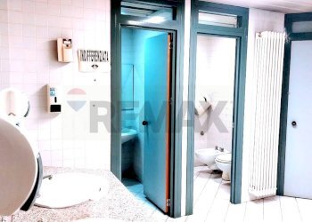 Bagno - Ufficio CENTRO DIREZIONALE IS.G3
 
4, Napoli - foto 14