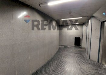 Hall / corridoio - Ufficio CENTRO DIREZIONALE IS.G3
 
4, Napoli - foto 5