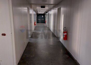 Hall / corridoio - Ufficio Centro Direzionale Is.G3
 
4, Napoli - foto 12