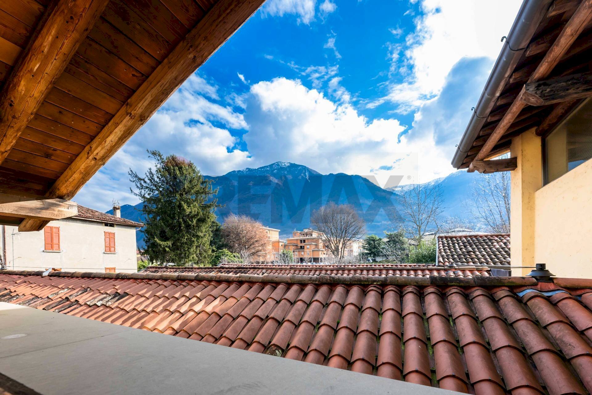 Vista delle montagne - Attico Via Don Bassi
 
1/A, Darfo Boario Terme - foto 2