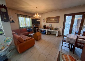 Sala da pranzo - Casa indipendente Pianico - foto 5