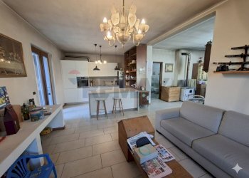 Sala da pranzo - Casa indipendente Pianico - foto 9