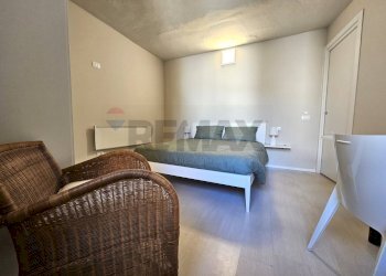 Camera / camera da letto - Four-room apartment Lovere - photo 11