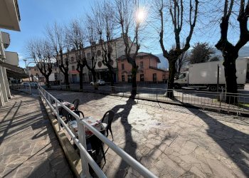 Edificio all\\\'aperto - Attività Commerciale Mazzini
32, Cisano Bergamasco - foto 6
