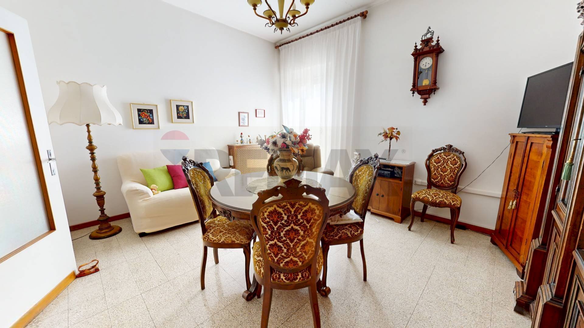 Sala da pranzo - Quadrilocale Via Corridoni
 
4, Vicenza - foto 1