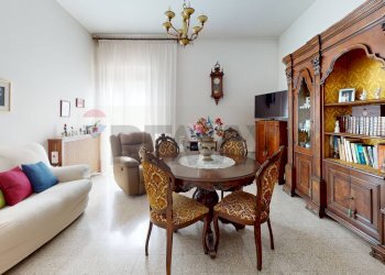 Sala da pranzo - Quadrilocale Via Corridoni
 
4, Vicenza - foto 2