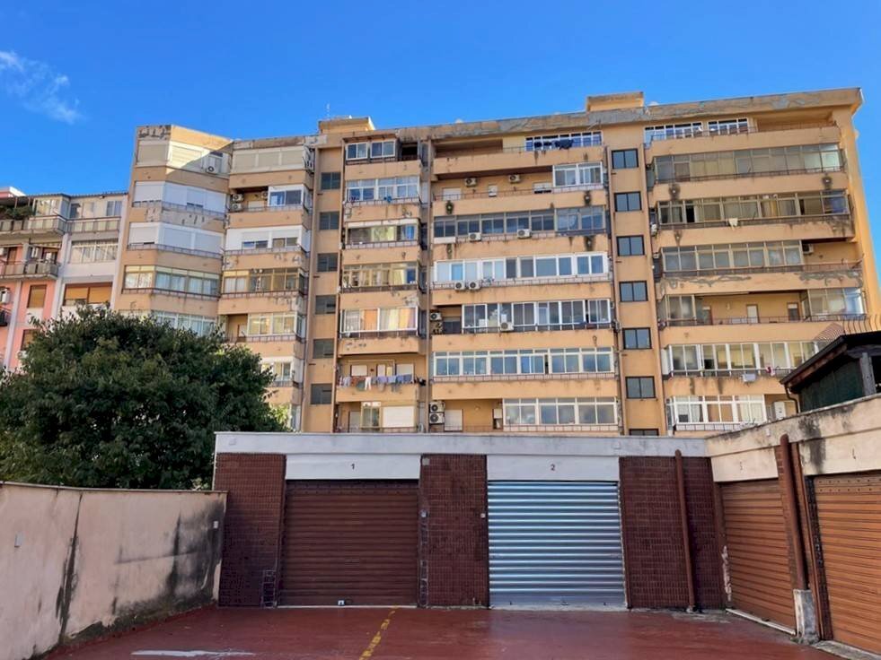 Foto 2 - Box Via Ingegneros
 
110, Palermo - foto 2