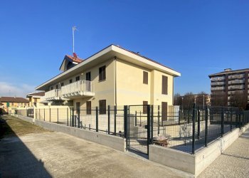 Foto 1 - Quadrilocale via Moncalieri
 
84, Grugliasco - foto 1