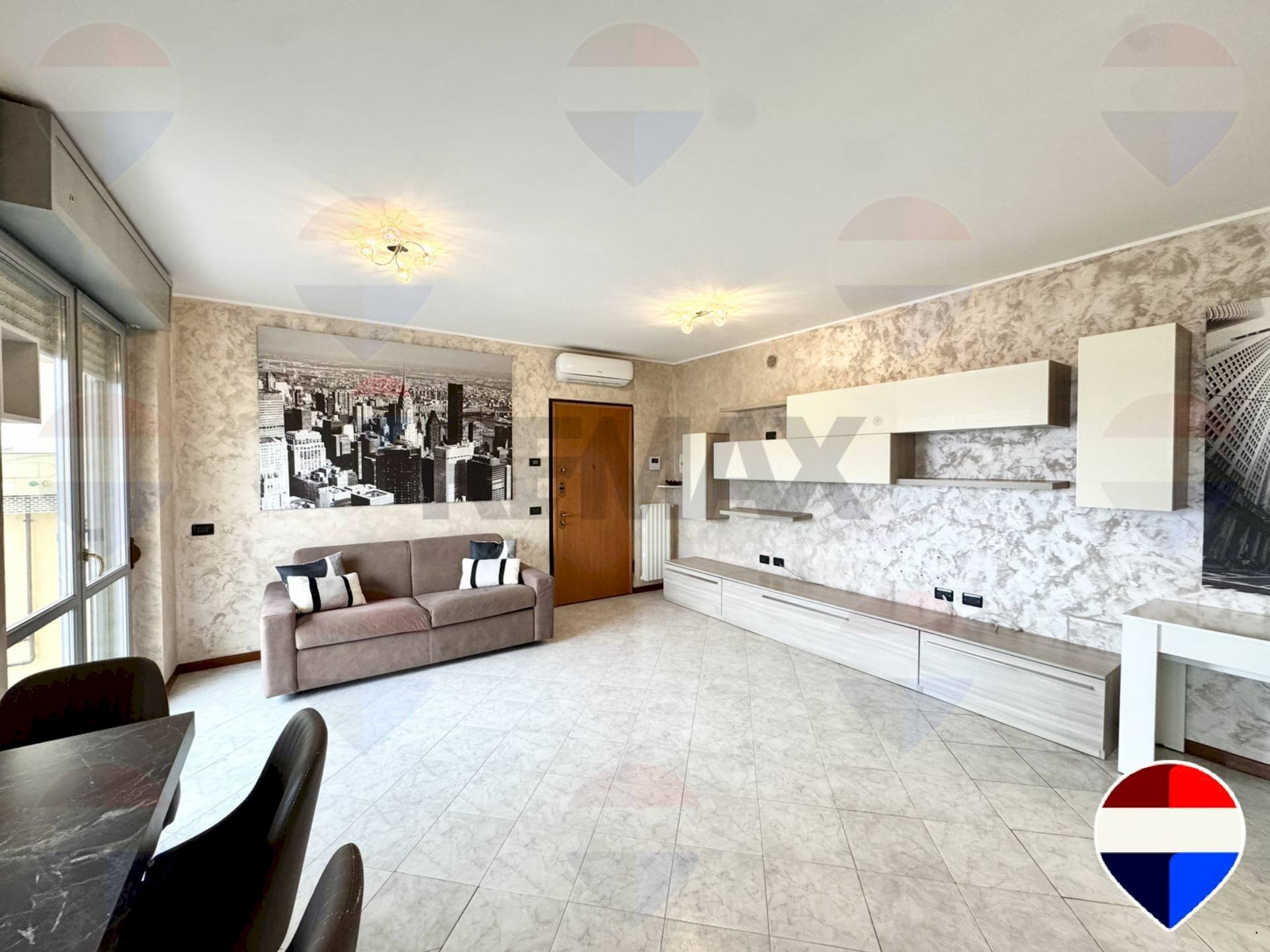 Sala da pranzo - Two-room apartment Via Dante Chiasserini
 
30, Milano - photo 3