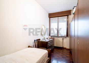 Camera / camera da letto - Quadrilocale Via Battilocchi
 
9, Collecchio - foto 6