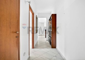 Hall / corridoio - Trilocale via diaz
7, Legnano - foto 19