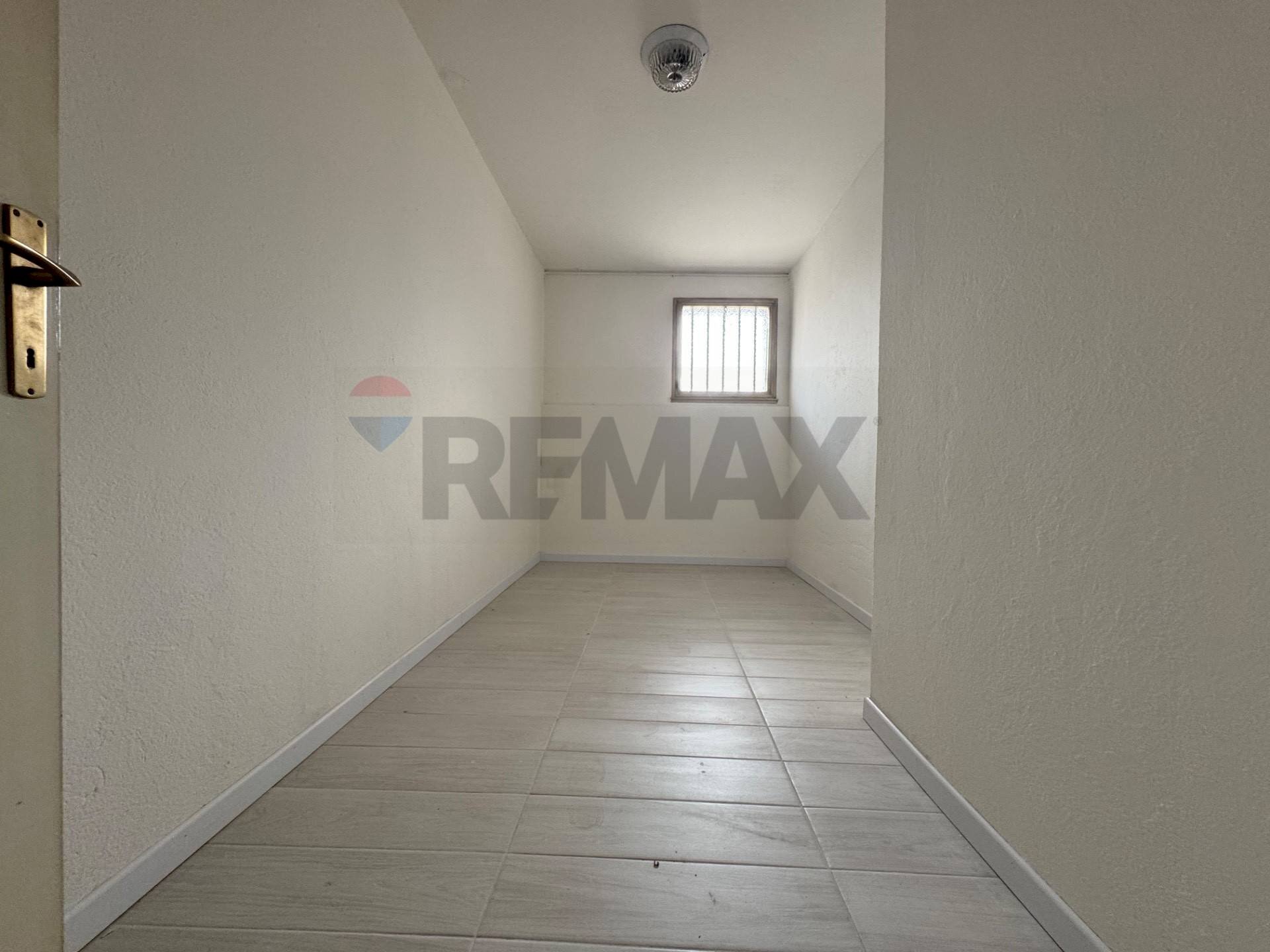 Stanza vuota - Quadrilocale VIA venezia
 
18, Noventa Padovana - foto 2