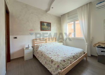 Camera / camera da letto - Appartamento Corso Amedeo di Savoia
 
210, Napoli - foto 8