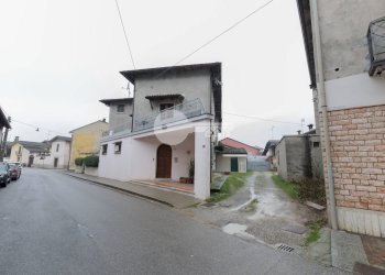 Foto 2 - Bilocale Via Dante Alighieri
 
4, Gambara - foto 2