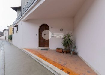 Foto 3 - Bilocale Via Dante Alighieri
 
4, Gambara - foto 3