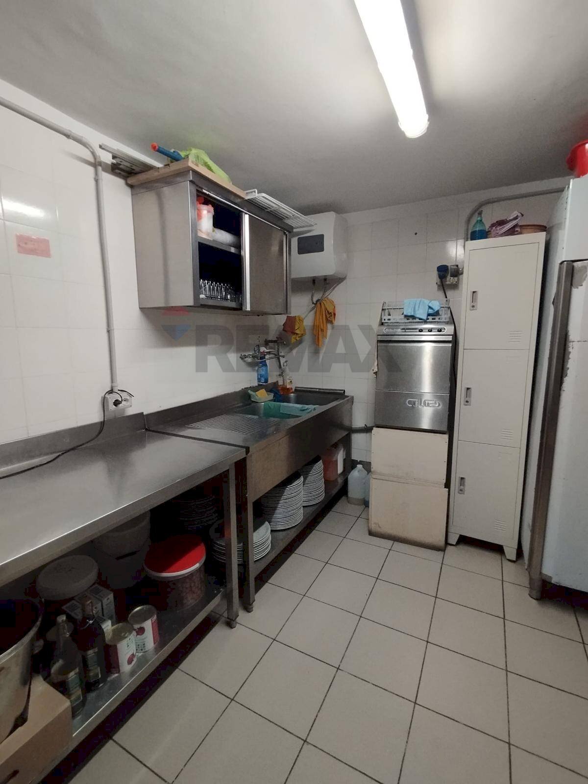 Cucina - Attività Commerciale Formia - foto 1