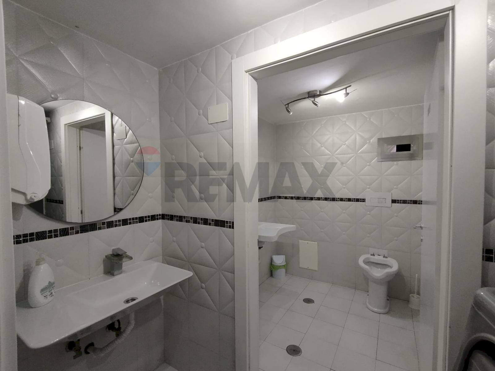 Bagno - Attività Commerciale Formia - foto 3