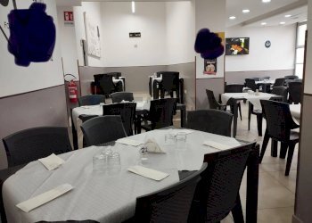 Sala da pranzo - Attività Commerciale Formia - foto 4