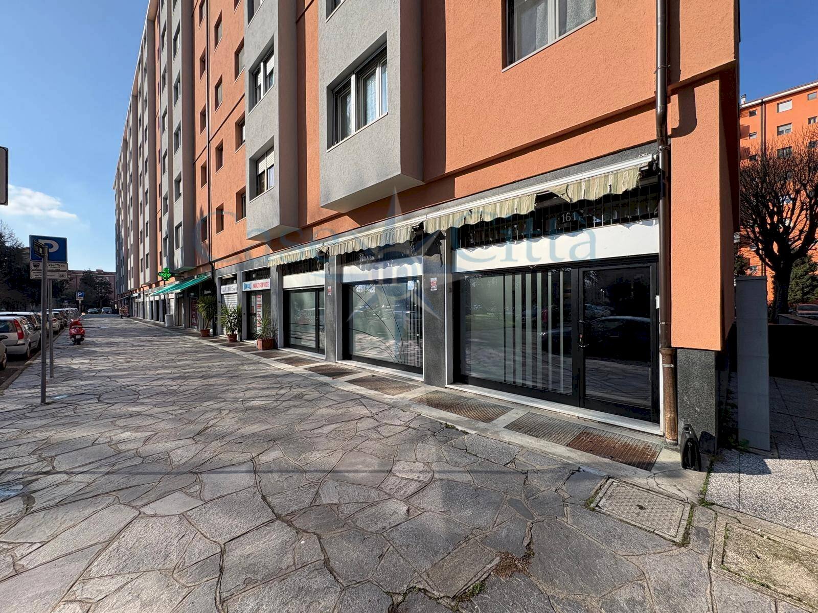 Foto 2 - Commercial Premises Via Ugo Betti
 
161, Milano - photo 2