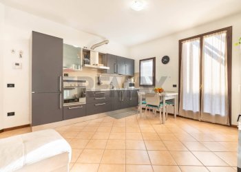 Cucina - Bilocale via Puccini
 
64, Cornate d'Adda - foto 10