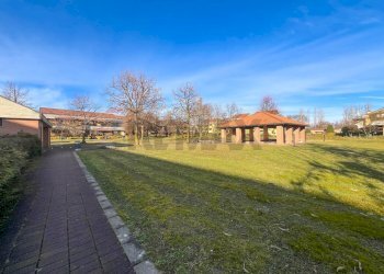 Giardino - Bilocale via Puccini
 
64, Cornate d'Adda - foto 28