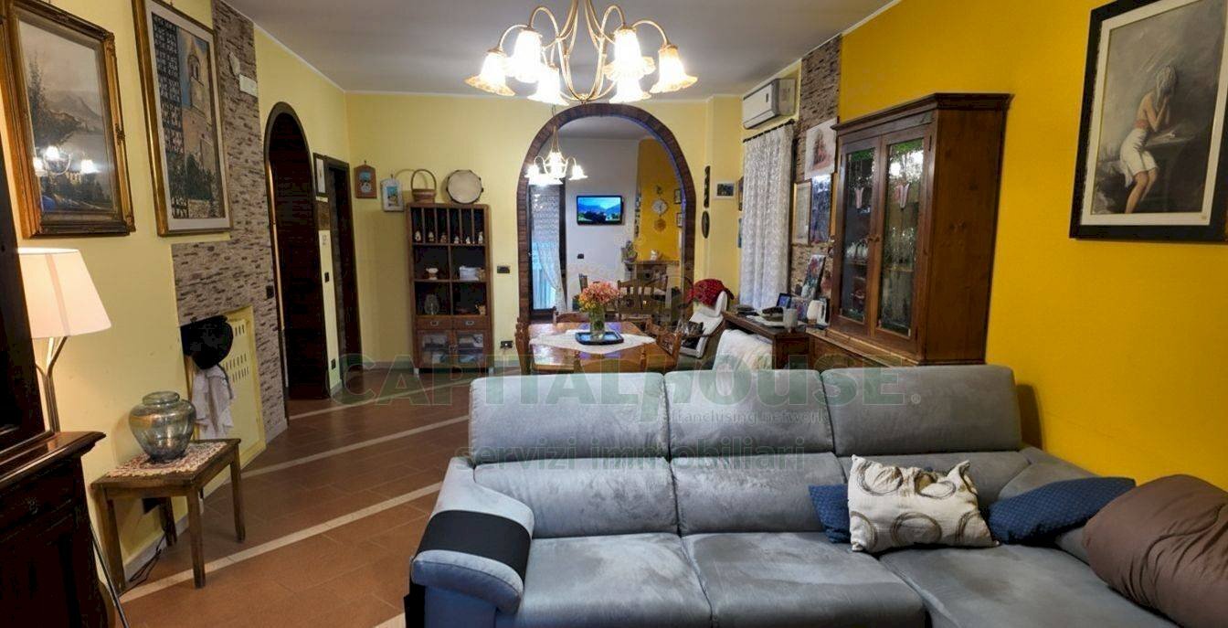 Foto 1 - Four-room apartment Via 4 Novembre, Aiello del Sabato - photo 1