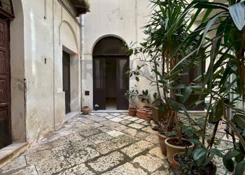 Edificio all\'aperto - Ufficio VIA XXX GENNAIO
 
23, Trapani - foto 5